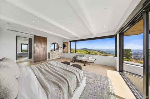 Bedroom - 86 Sugarloaf Dr, Tiburon, CA 94920 photo 4 of 12