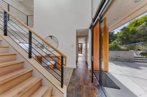 Entry Way - 86 Sugarloaf Dr, Tiburon, CA 94920 photo 3 of 15