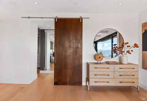 Entry Way - 86 Sugarloaf Dr, Tiburon, CA 94920 photo 14 of 15