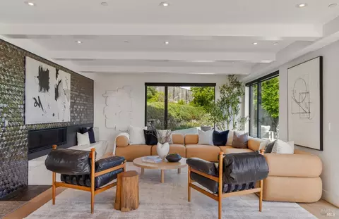Living - 86 Sugarloaf Dr, Tiburon, CA 94920 photo 2 of 6