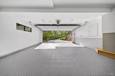 Exterior - 86 Sugarloaf Dr, Tiburon, CA 94920 photo 5 of 15