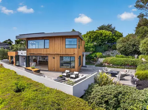 Exterior - 86 Sugarloaf Dr, Tiburon, CA 94920 photo 6 of 15