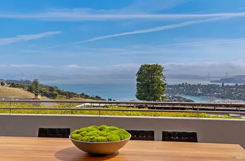 View/Area - 86 Sugarloaf Dr, Tiburon, CA 94920 photo 1 of 9