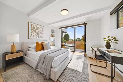 Bedroom - 86 Sugarloaf Dr, Tiburon, CA 94920 photo 11 of 12