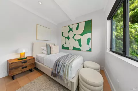 Bedroom - 86 Sugarloaf Dr, Tiburon, CA 94920 photo 6 of 12