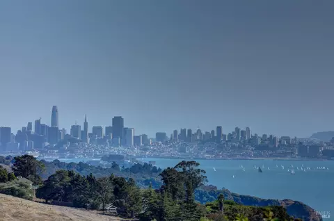 View/Area - 86 Sugarloaf Dr, Tiburon, CA 94920 photo 6 of 9