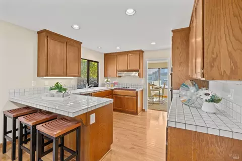 Kitchen - 2209 Ascot Pkwy, Vallejo, CA 94591 photo 2 of 2