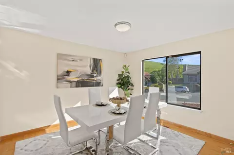 Dining - 2209 Ascot Pkwy, Vallejo, CA 94591 photo 1 of 2