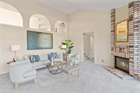 Living - 2209 Ascot Pkwy, Vallejo, CA 94591 photo 4 of 4