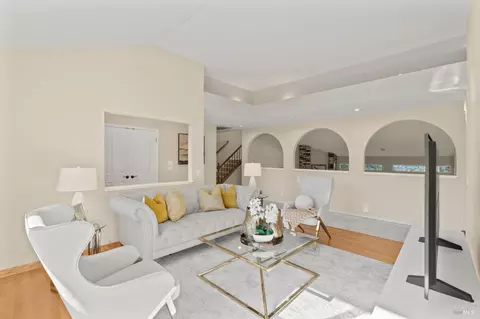 Living - 2209 Ascot Pkwy, Vallejo, CA 94591 photo 3 of 4