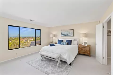 Bedroom - 2209 Ascot Pkwy, Vallejo, CA 94591 photo 1 of 2