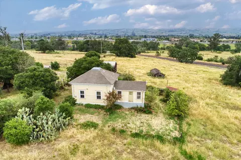 195 Cinnabar Ave, Petaluma, CA 94952