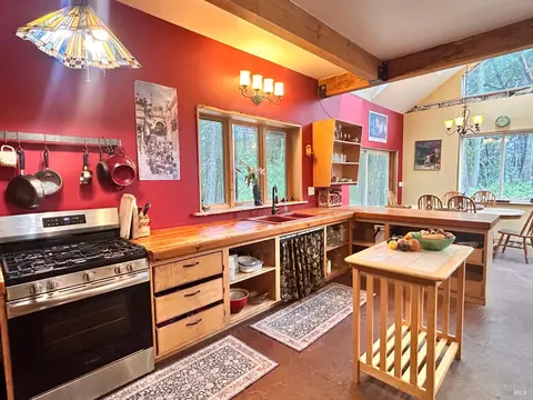 Kitchen - 29281 Timberline Rd, Willits, CA 95490 photo 1 of 6