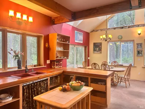 Kitchen - 29281 Timberline Rd, Willits, CA 95490 photo 5 of 6