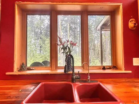 Kitchen - 29281 Timberline Rd, Willits, CA 95490 photo 6 of 6