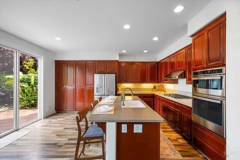 Kitchen - 1433 Birdie Dr, Windsor, CA 95492 photo 2 of 3