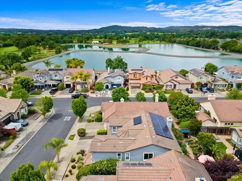 View/Area - 1433 Birdie Dr, Windsor, CA 95492 photo 4 of 7