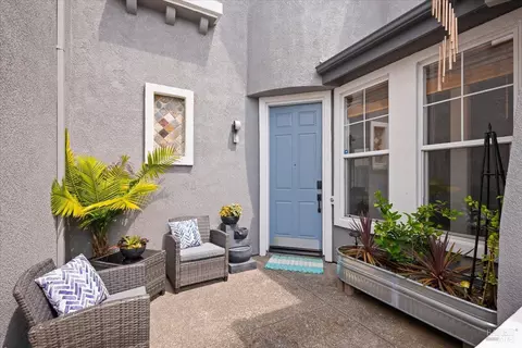 Exterior - 1433 Birdie Dr, Windsor, CA 95492 photo 6 of 7
