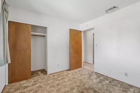 Bedroom - 331 E Pacific Ave, Fairfield, CA 94533 photo 7 of 10