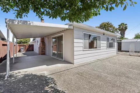 Exterior - 331 E Pacific Ave, Fairfield, CA 94533 photo 8 of 9