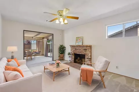 Living - 331 E Pacific Ave, Fairfield, CA 94533 photo 1 of 16