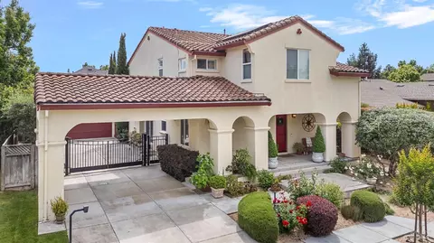 405 Brockman Ln, Sonoma, CA 95476