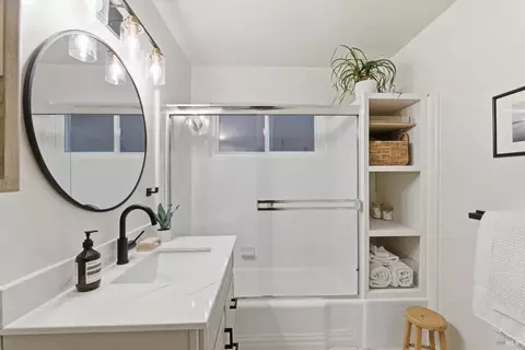 Bath - 156 Florence Ave, Mill Valley, CA 94941 photo 1 of 2