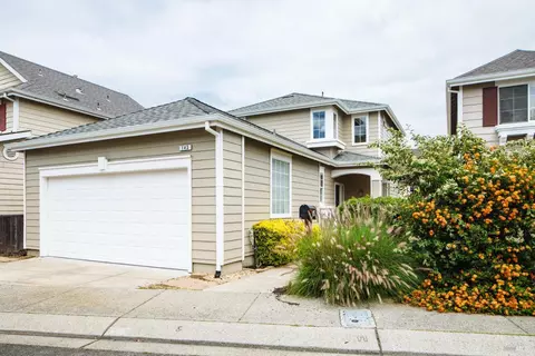 143 Mcnear Cir, Petaluma, CA 94952