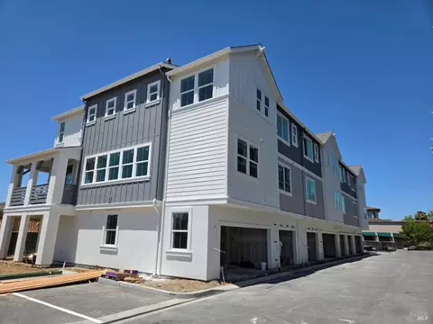 18477 Azul Ln, Morgan Hill, CA 95037