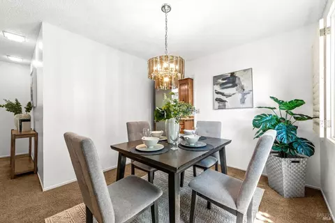 Dining - 3012 Chestnut Ct, Fairfield, CA 94533 photo 1 of 3