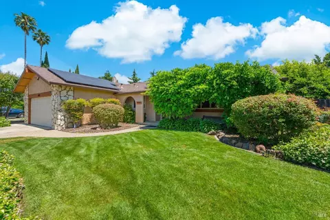 Exterior - 3012 Chestnut Ct, Fairfield, CA 94533 photo 4 of 21