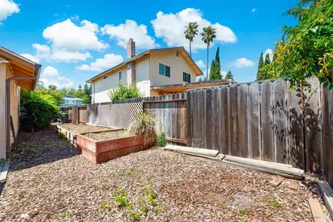 Exterior - 3012 Chestnut Ct, Fairfield, CA 94533 photo 16 of 21