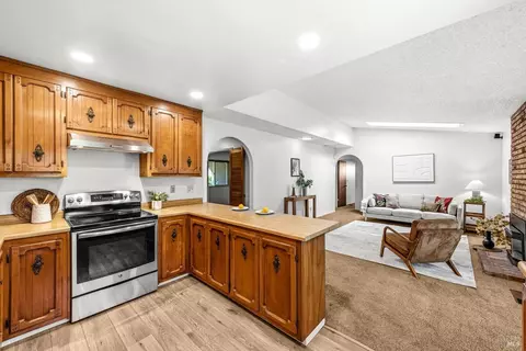 Kitchen - 3012 Chestnut Ct, Fairfield, CA 94533 photo 1 of 9