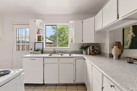 Kitchen - 104 Wedgewood Ct, Vallejo, CA 94591 photo 1 of 2