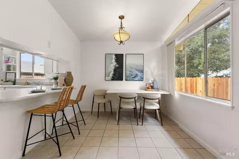 Dining - 104 Wedgewood Ct, Vallejo, CA 94591 photo 1 of 1