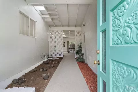 Entry Way - 104 Wedgewood Ct, Vallejo, CA 94591 photo 1 of 2