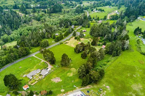 View/Area - 6483 Rohnerville Rd, Hydesville, CA 95547 photo 9 of 14