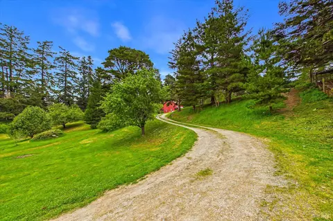 Exterior - 6483 Rohnerville Rd, Hydesville, CA 95547 photo 4 of 21