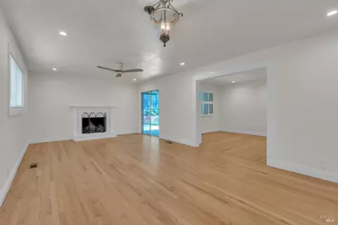 Living - 2506 Ramsay Way, Fairfield, CA 94534 photo 3 of 6