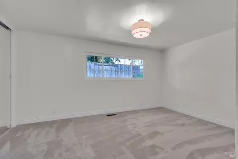 Bedroom - 2506 Ramsay Way, Fairfield, CA 94534 photo 4 of 10