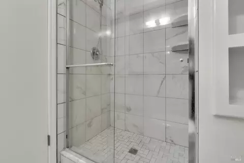 Bath - 2506 Ramsay Way, Fairfield, CA 94534 photo 4 of 4