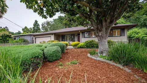 1249 Denlyn St, Novato, CA 94947