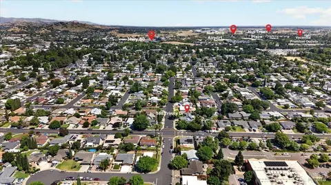 View/Area - 366 Trinity Dr, Vacaville, CA 95687 photo 6 of 7
