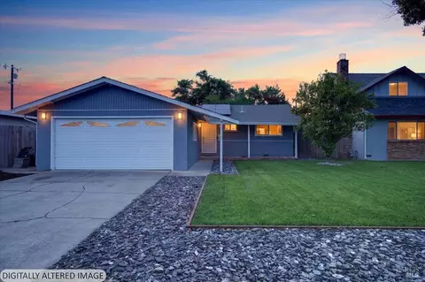 366 Trinity Dr, Vacaville, CA 95687
