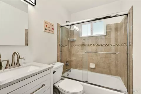 Bath - 366 Trinity Dr, Vacaville, CA 95687 photo 1 of 3