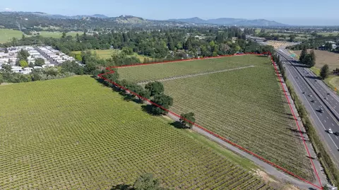 500 Mark West Station Rd, Windsor, CA 95492