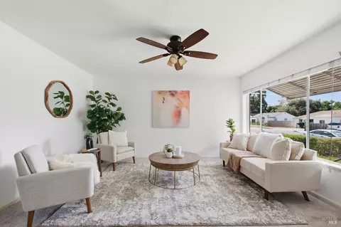 Living - 2408 Alameda St, Vallejo, CA 94590 photo 2 of 4