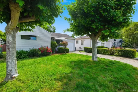 Exterior - 2408 Alameda St, Vallejo, CA 94590 photo 3 of 6