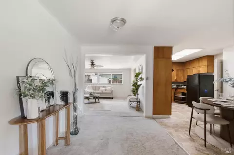 Entry Way - 2408 Alameda St, Vallejo, CA 94590 photo 1 of 1