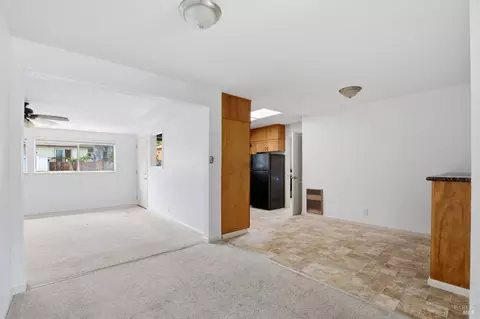 Living - 2408 Alameda St, Vallejo, CA 94590 photo 5 of 8